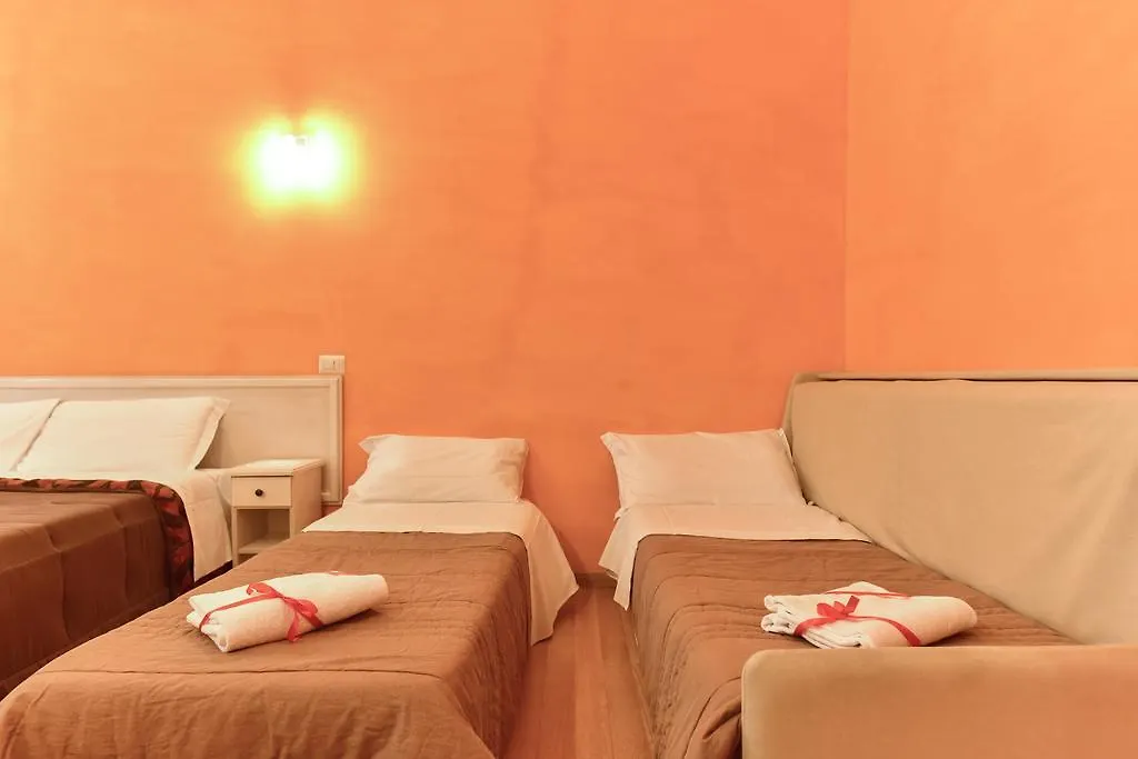 Claudia Suites Roma 3*,