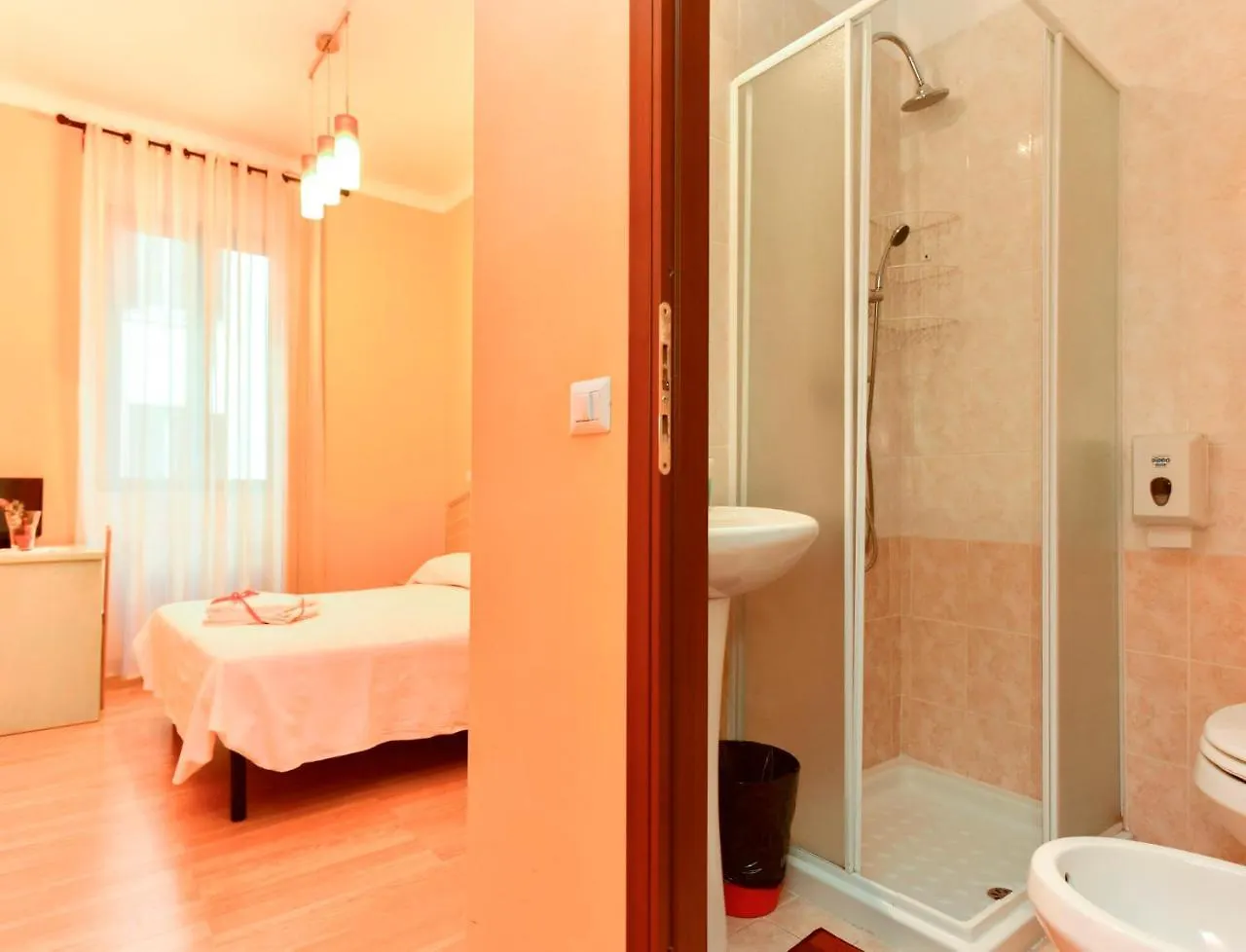 *** Pensión Claudia Suites Roma Italia